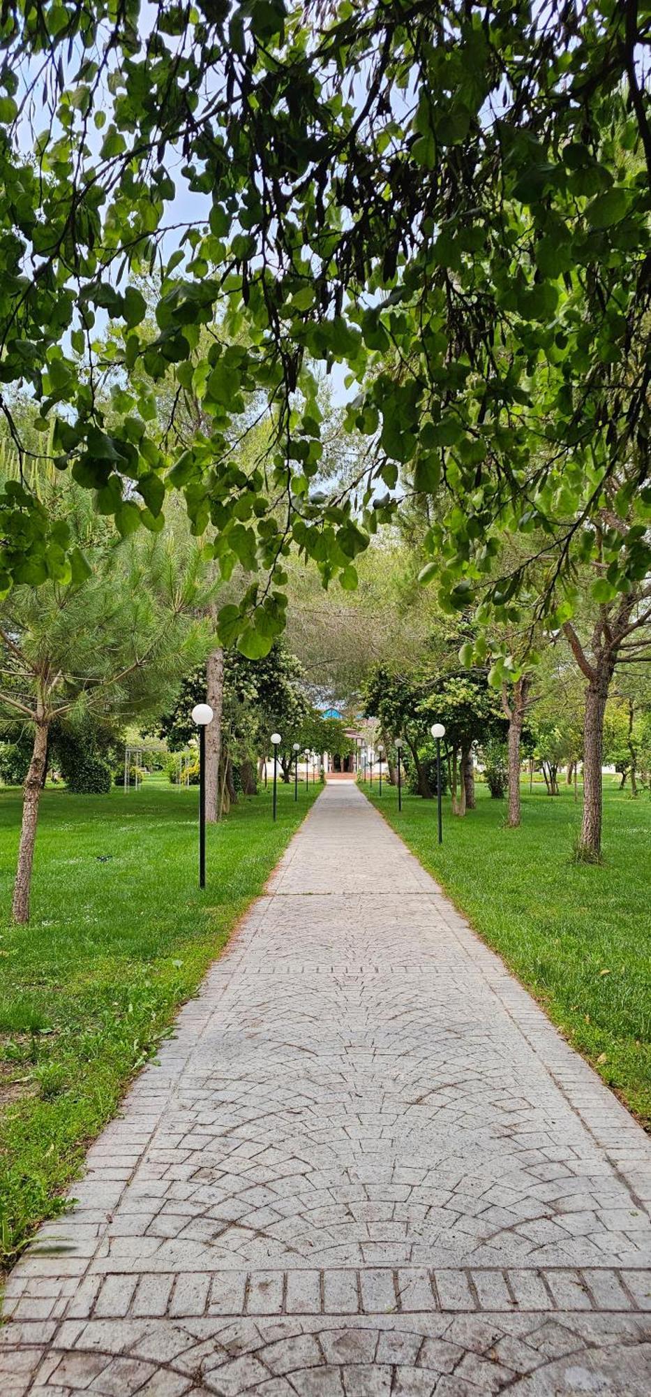Green Park Дивьяка Экстерьер фото
